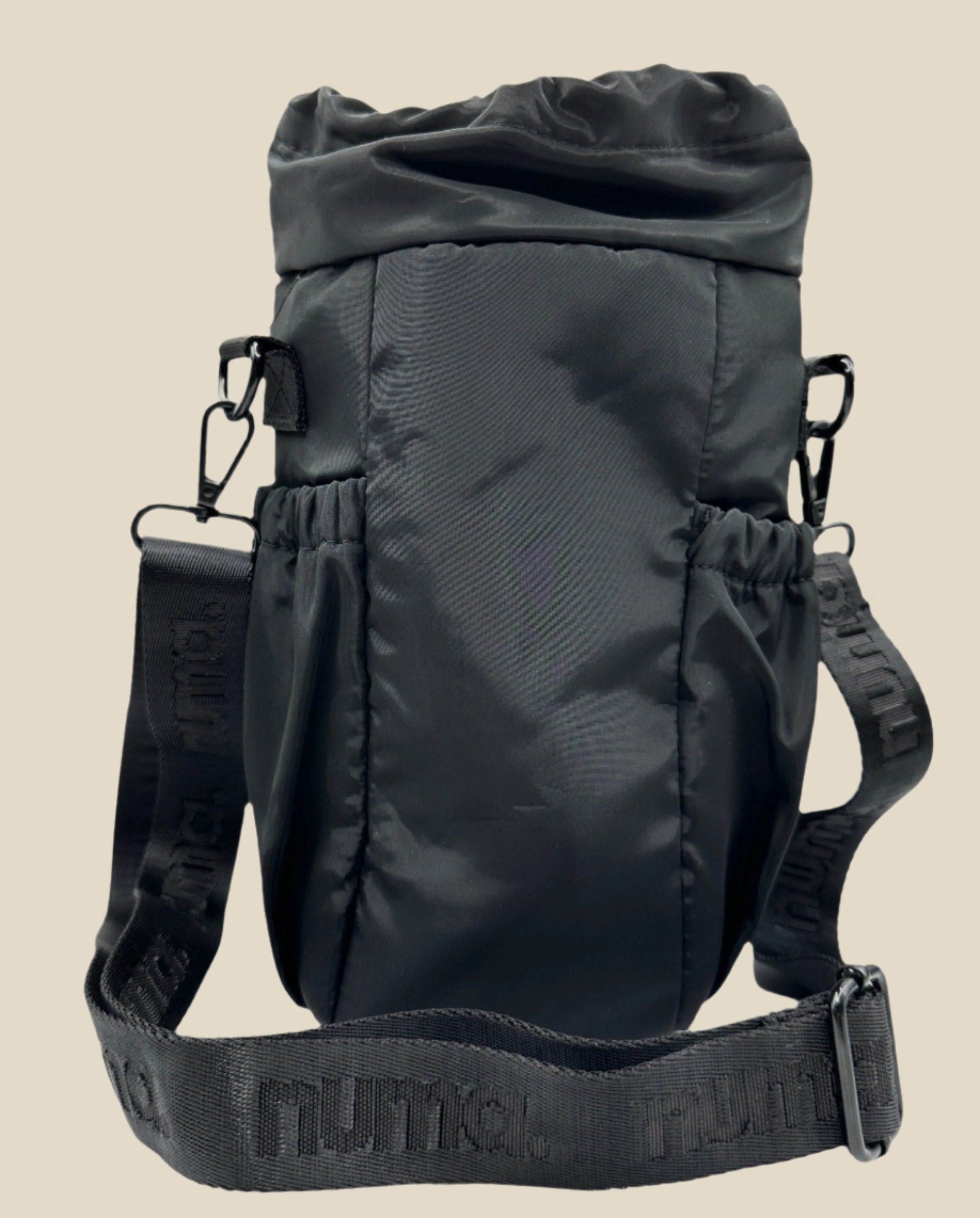 numa bottle bags - black on black