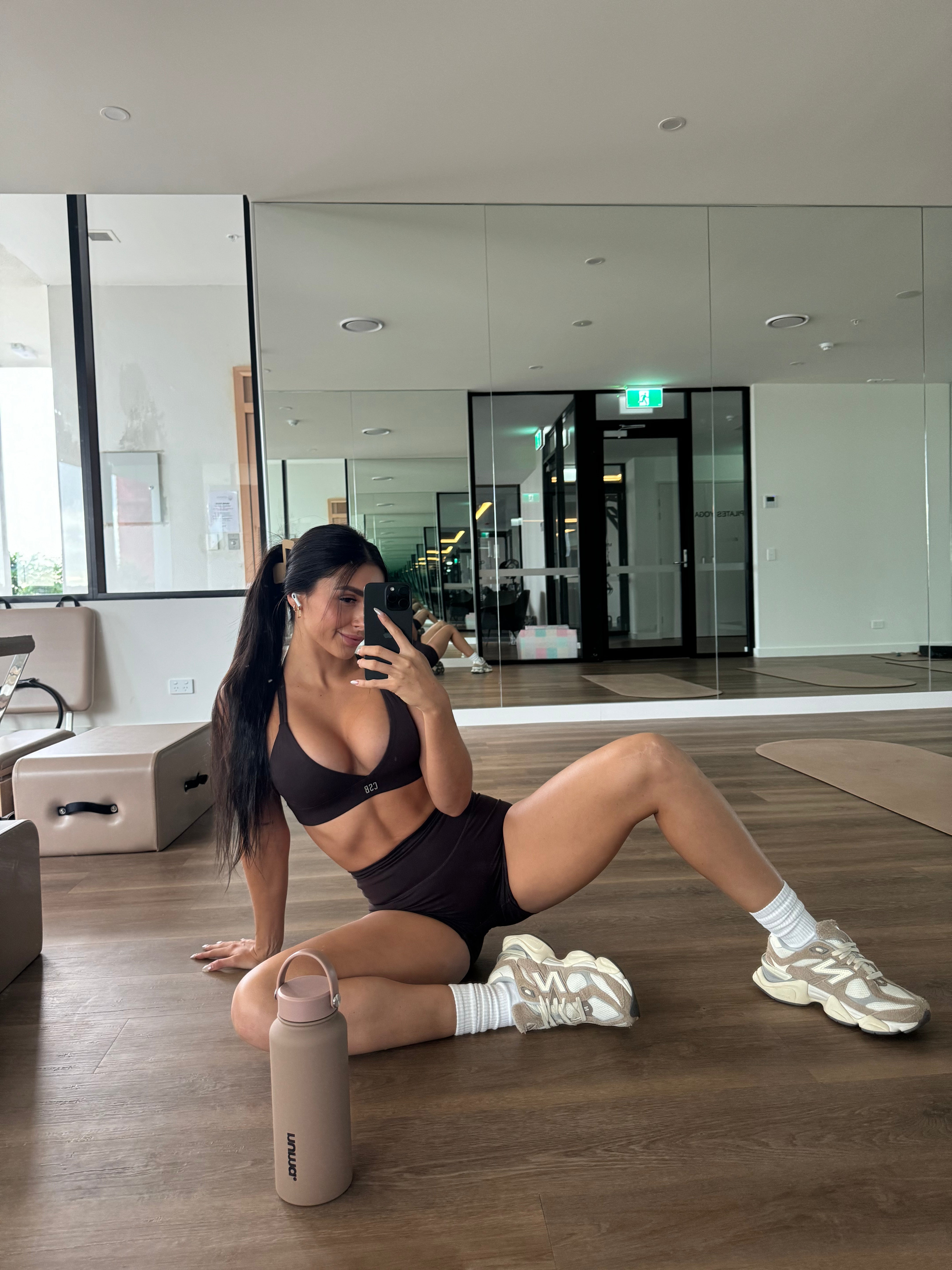 numa. hydration bottle  1000ml - milk choc