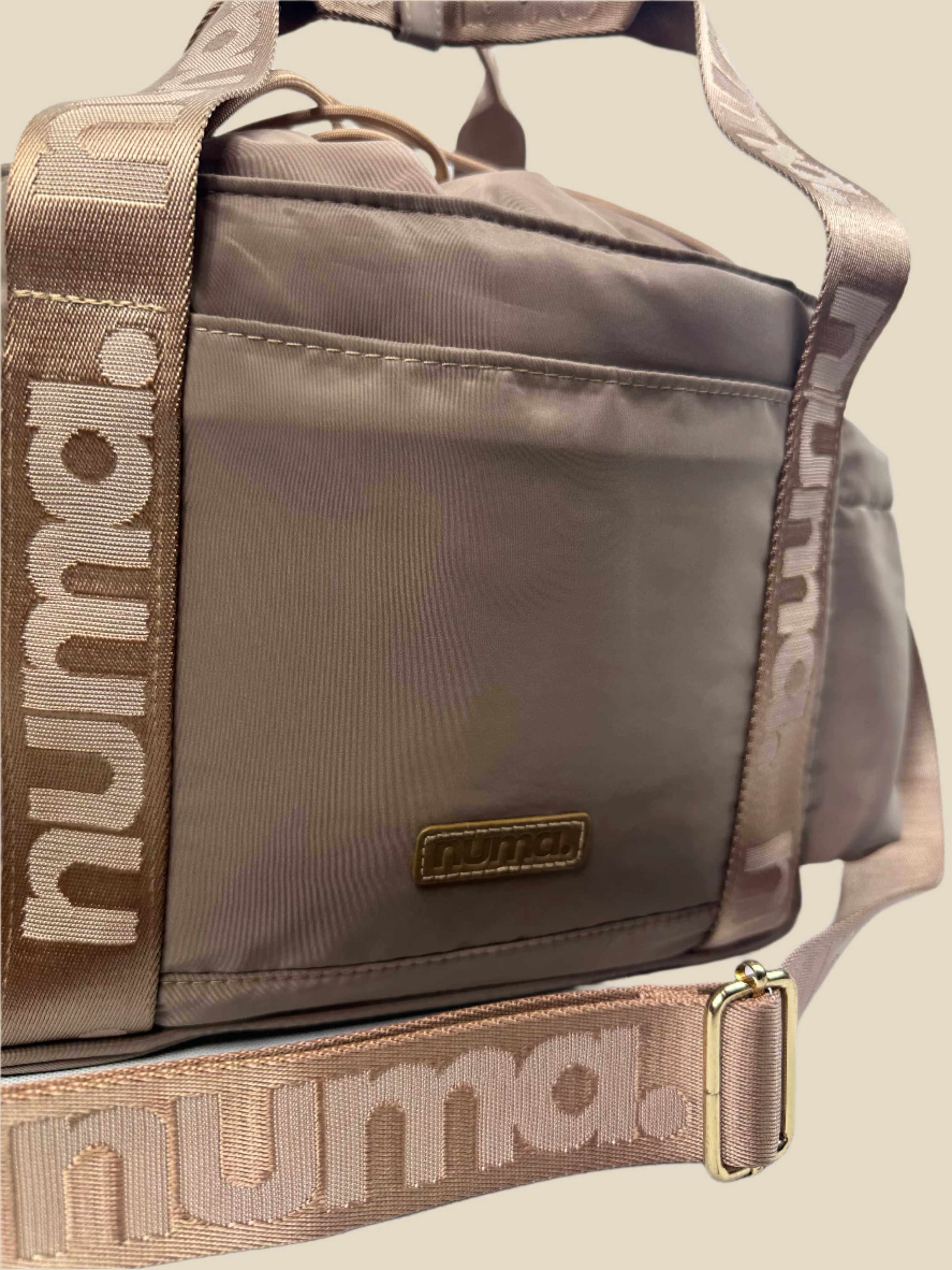 numa essentials bag walnut